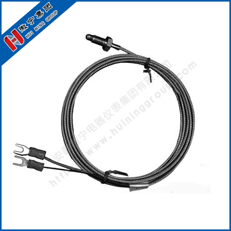 Pressure spring type fixed thermocouple